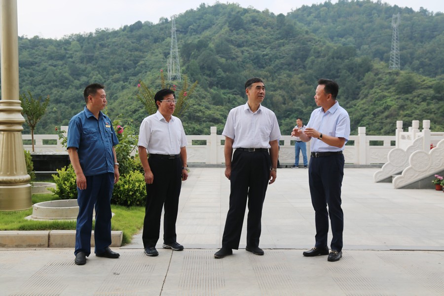 24-2018年8月，全省綠色礦山建設現(xiàn)場會在金徽股份召開，時任副省長李斌出席會議并做重要講話。.jpg